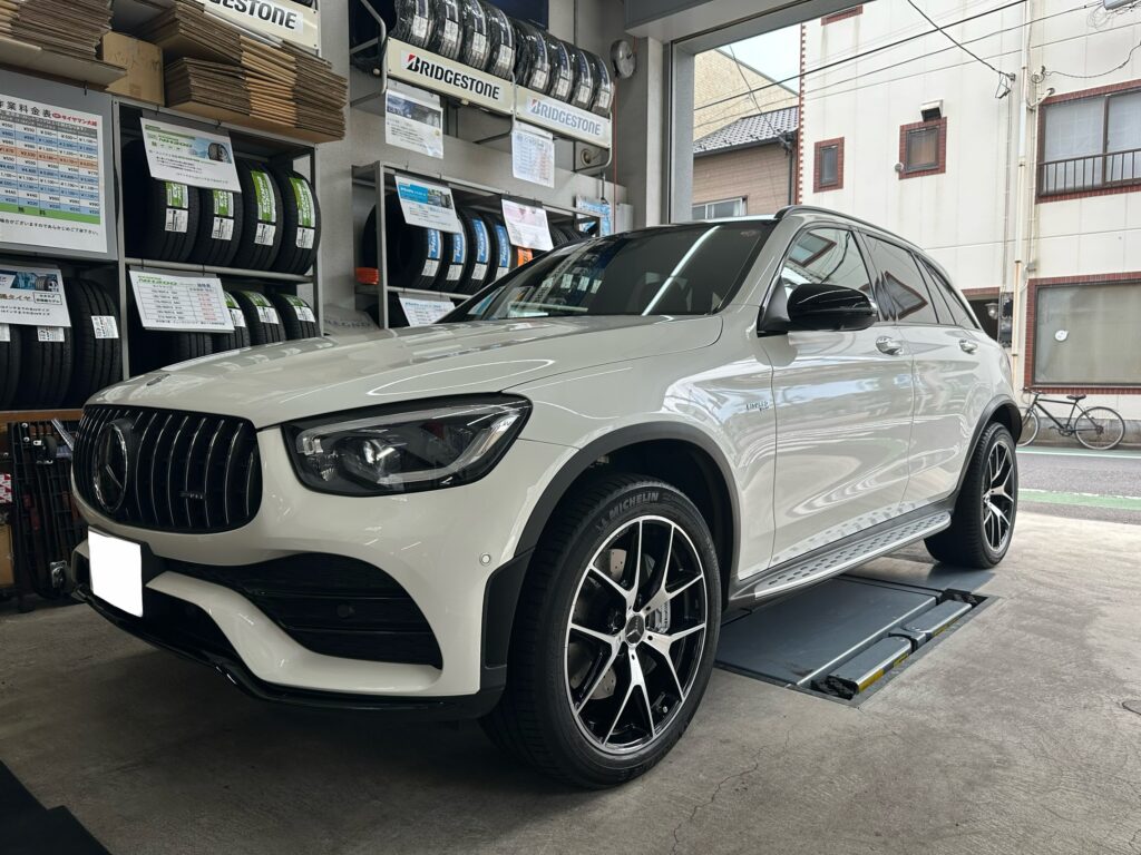 「メルセデスAMG」GLC43×「MICHELIN」LATITUDE Sport3　タイヤ交換