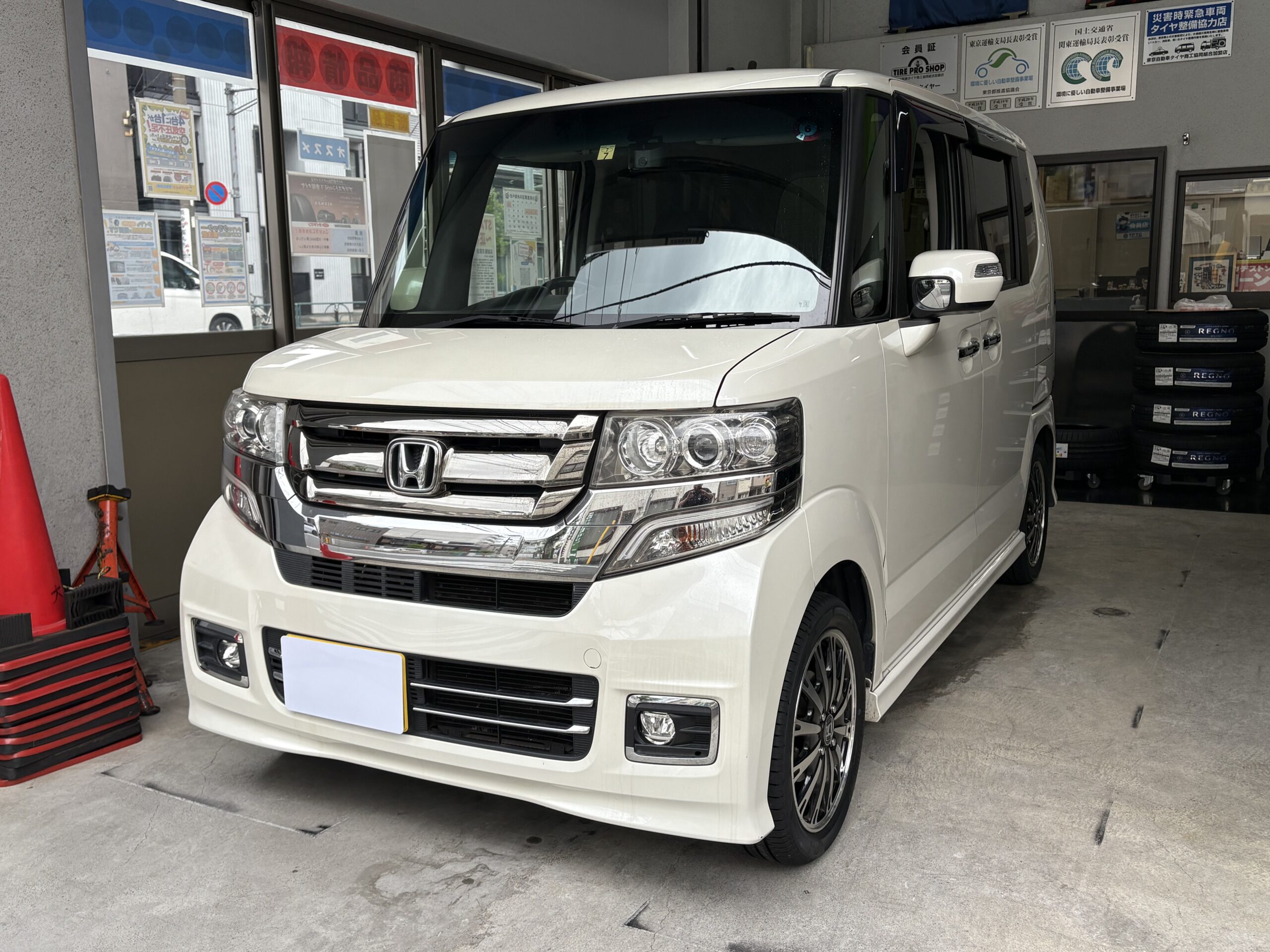 【タイヤ交換】N-BOXカスタム×ブリヂストン「ECOPIA NH200C」