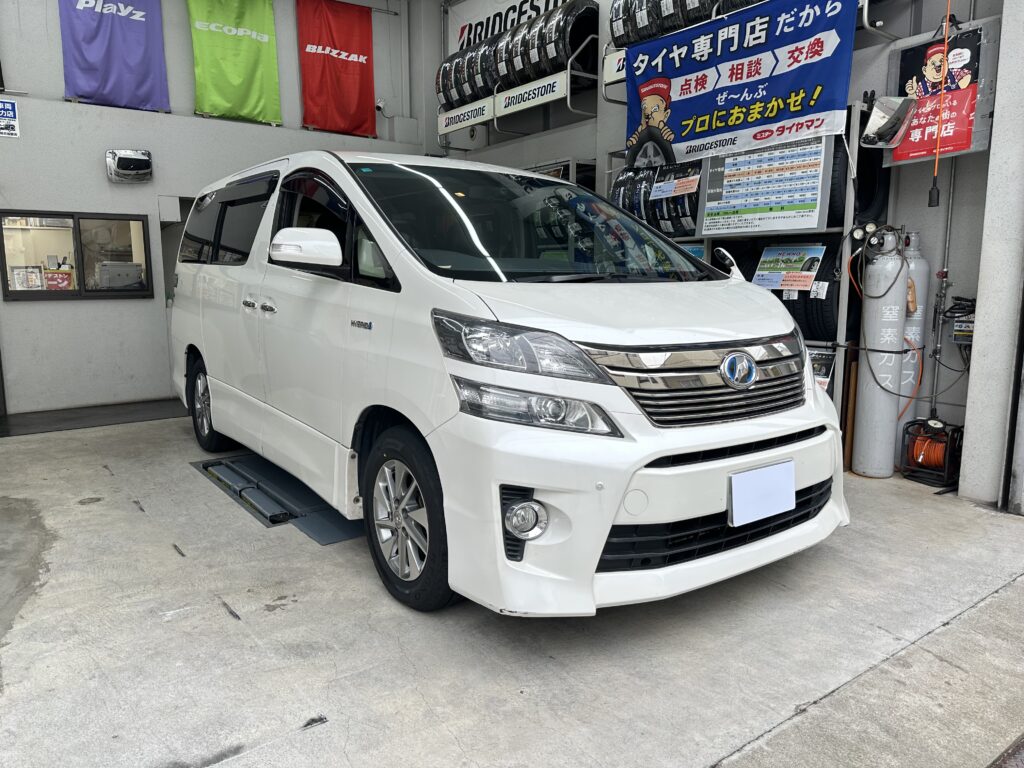 【タイヤ交換】ヴェルファイア×ブリヂストン「REGNO GR-XⅢtypeRV」