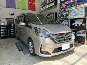 【タイヤ交換】セレナ×ブリヂストン「LUFT RVⅡ」