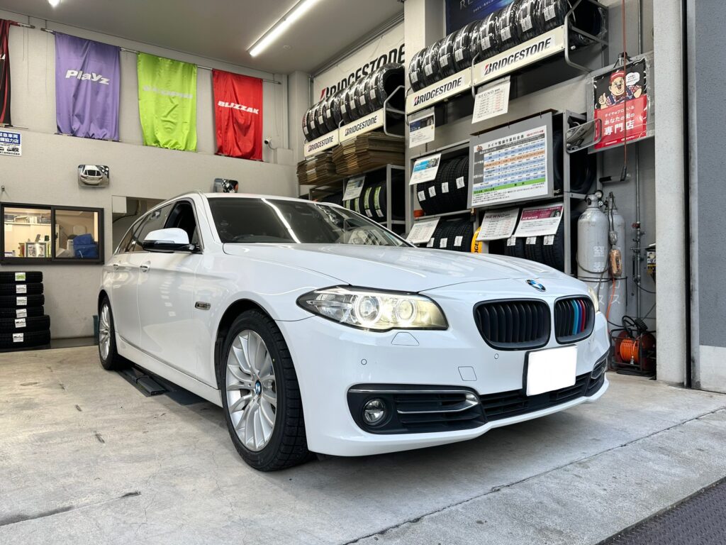 「BMW」523d×BRIDGESTONE「BRIZZAK RFT」　スタッドレス履き替え