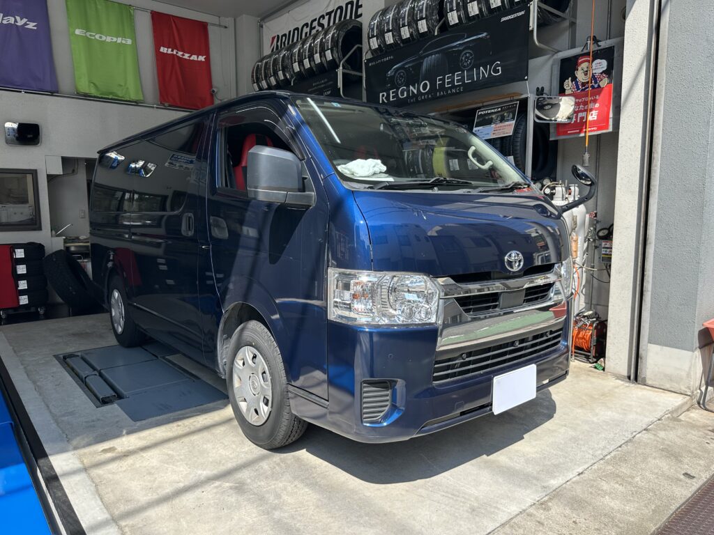 【タイヤ交換】ハイエース×ブリヂストン「V600」