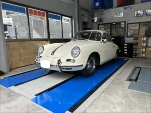 【タイヤ交換】ポルシェ356SC×ヨコハマ「GTSPECIAL CLASSIC Y350」