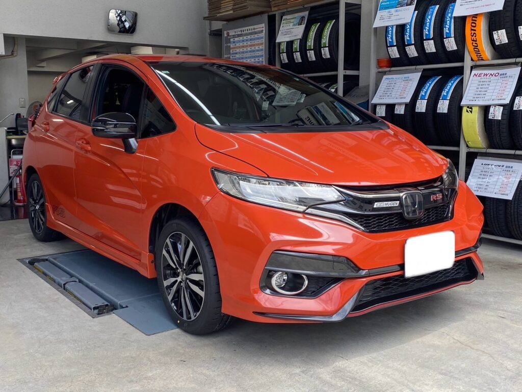 【タイヤ交換】フィットRS×ブリヂストン「POTENZA RE-71RS」
