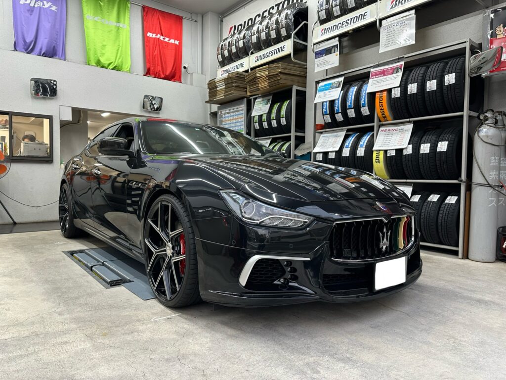 【タイヤ交換】マセラティ ギブリ×FALKEN「AZENIS FK453」