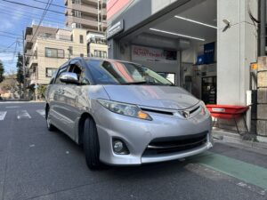 【ポイントは”軽量化”】エスティマ×REGNO GR-XⅢtypeRV　タイヤ交換