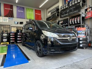 【新商品！”TOPRUN(トップラン)”】ステップワゴン　タイヤ交換