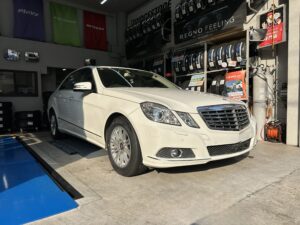 【リピート交換】メルセデスベンツE300、REGNO（レグノ）GR-XⅡからGR-XⅢへ！静粛性と上質な乗り味がさらに進化！墨田区のタイヤ交換ならお任せください！