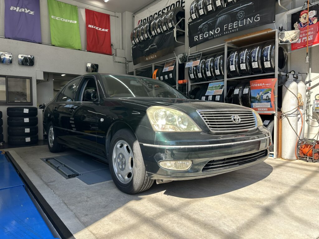 【セルシオ×タイヤ交換】セルシオの静粛性に磨きをかけるタイヤ選び！名車にふさわしいREGNO（レグノ）という選択！墨田区のタイヤ交換はお任せください！